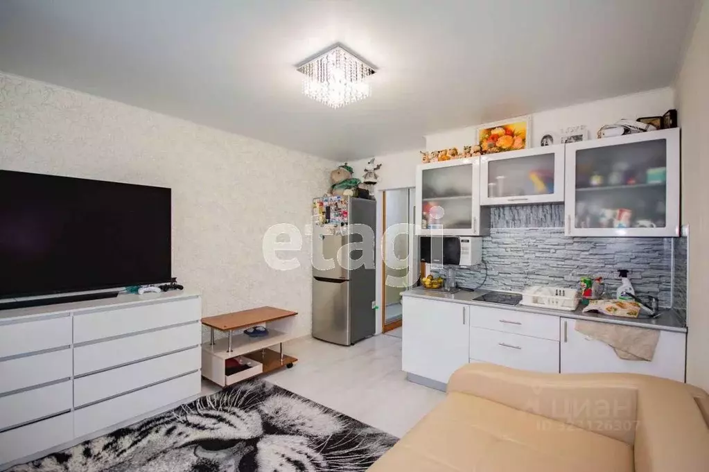 Студия Тюменская область, Тюмень Мелиораторов мкр, ул. Голышева, 10 ... - Фото 1