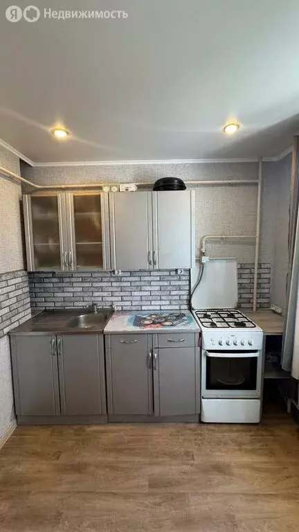 1-комнатная квартира: Октябрьский, 34-й микрорайон, 25 (35 м) - Фото 0