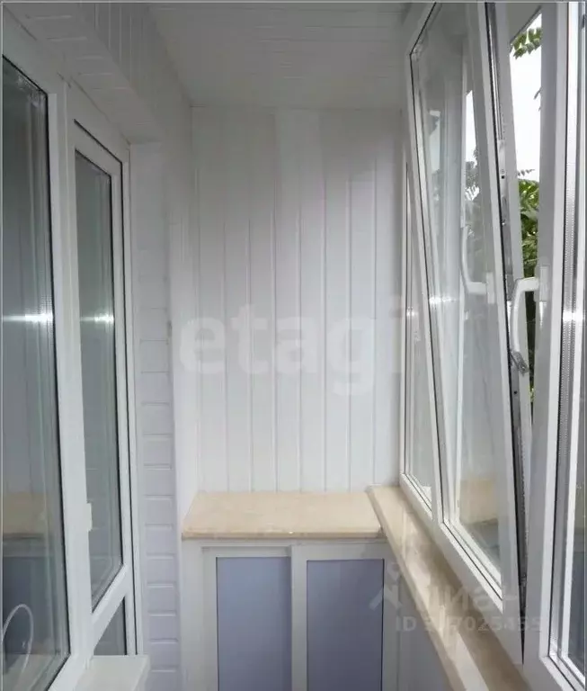 3-к кв. Брянская область, Брянск ул. Молодой Гвардии, 68 (62.8 м) - Фото 1