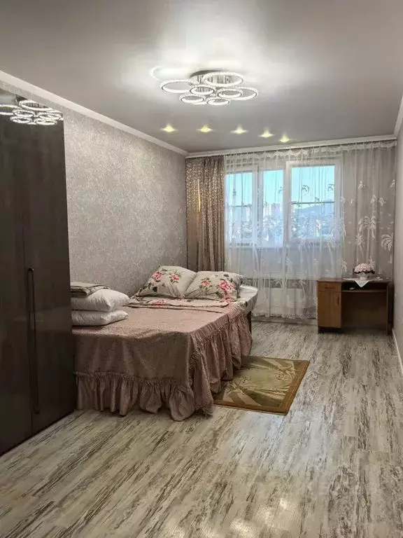 1-к кв. Краснодарский край, Новороссийск ул. Энгельса, 93 (72.0 м) - Фото 2