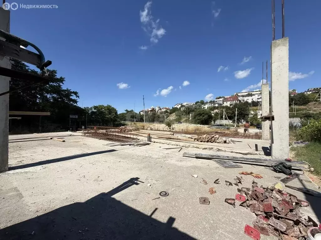 Дом в Севастополь, Красивая улица (130 м) - Фото 1