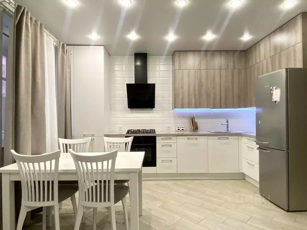 2-к кв. Карелия, Петрозаводск Суоярвская ул., 9 (66.4 м) - Фото 1