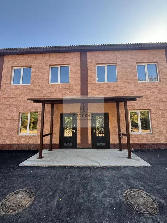 Таунхаус в Челябинская область, Магнитогорск ул. Калмыкова, 32А (150 ... - Фото 1