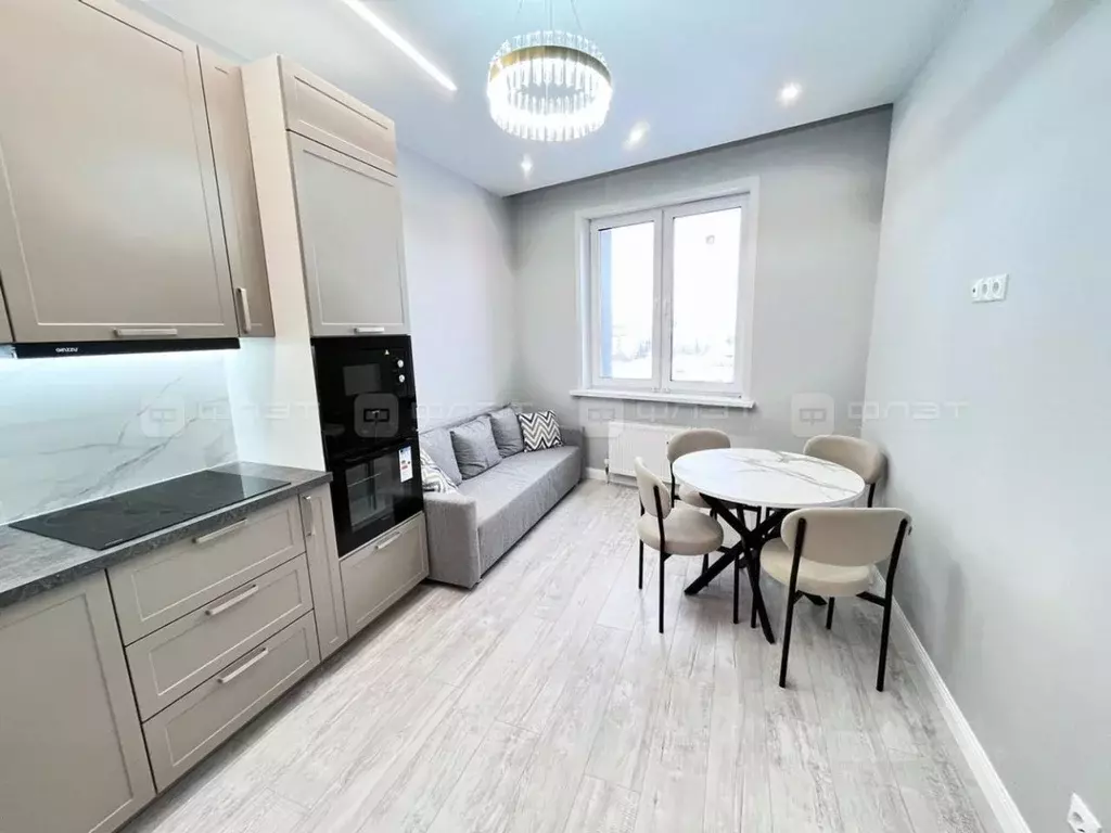 2-к кв. Татарстан, Казань Танковая ул., 2 (70.0 м) - Фото 2