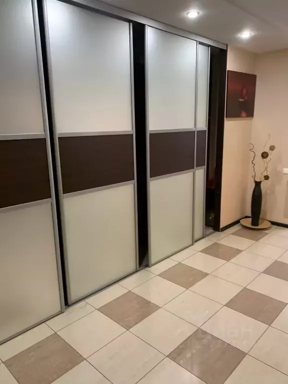 1-к кв. Алтайский край, Барнаул Партизанская ул., 105 (70.0 м) - Фото 1