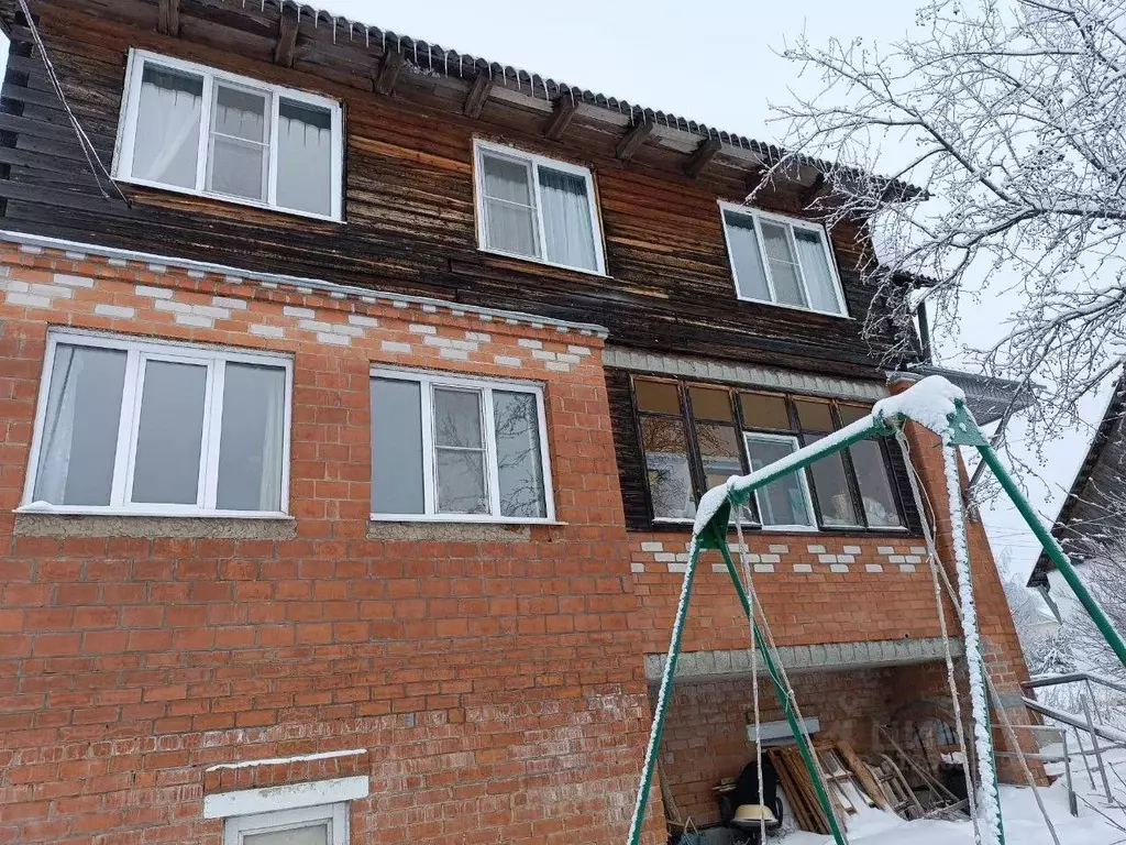Дом в Коми, Сыктывдинский район, с. Выльгорт, пос. Пичипашня ул. ... - Фото 0