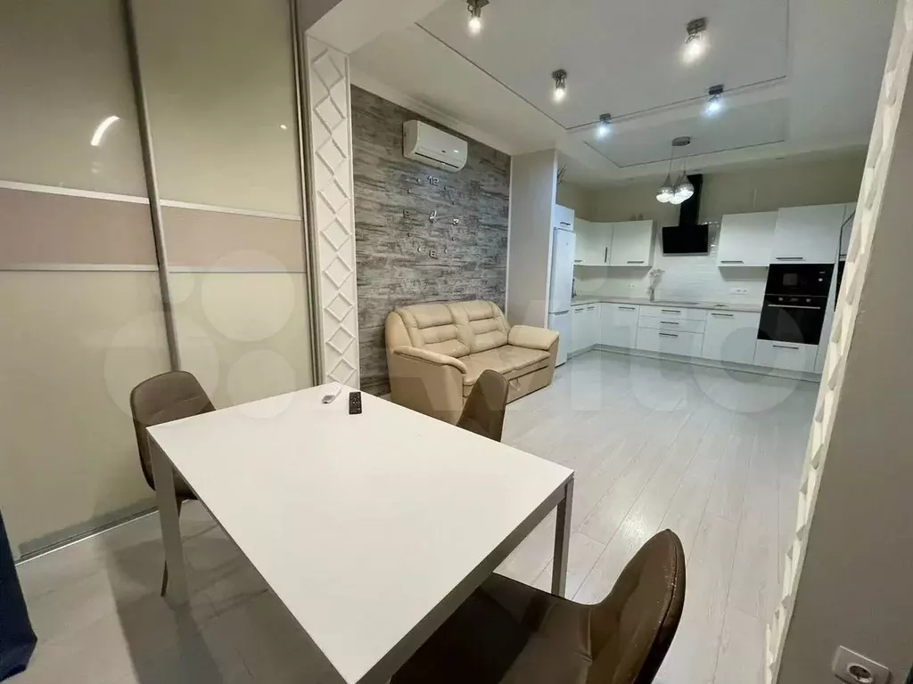 2-к. квартира, 50 м, 20/20 эт. - Фото 1