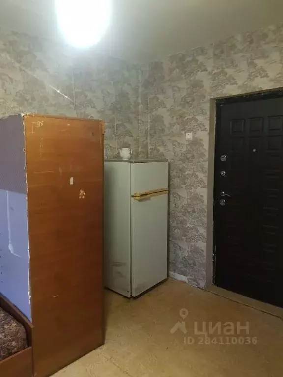 Комната Новгородская область, Великий Новгород Хутынская ул., 25к1 - Фото 1