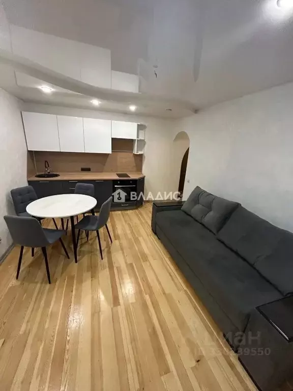 2-к кв. Бурятия, Улан-Удэ 148В мкр, 8/2 (48.1 м) - Фото 1