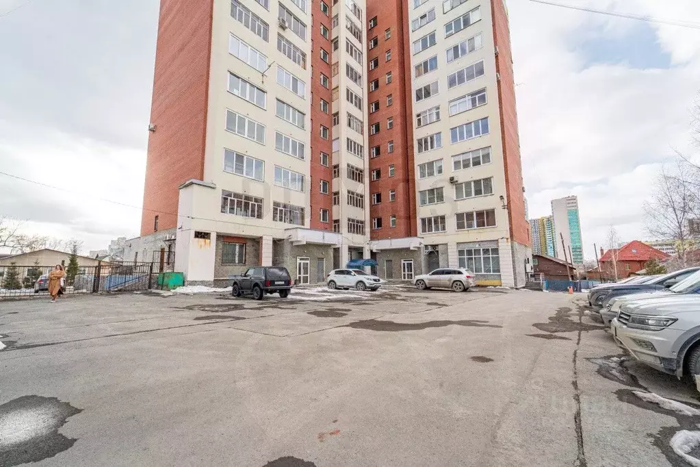 Свободной планировки кв. Свердловская область, Екатеринбург ул. ... - Фото 0