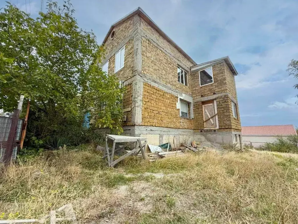 Дом в Крым, Алушта муниципальный округ, с. Верхняя Кутузовка ул. ... - Фото 1