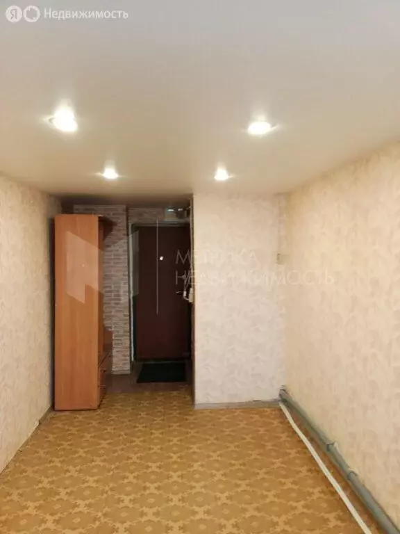 1-комнатная квартира: Тюмень, улица Республики, 239 (18 м) - Фото 0