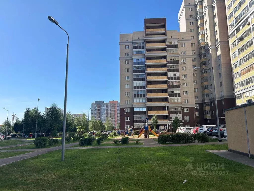 3-к кв. Татарстан, Казань просп. Альберта Камалеева, 34А (60.4 м) - Фото 2