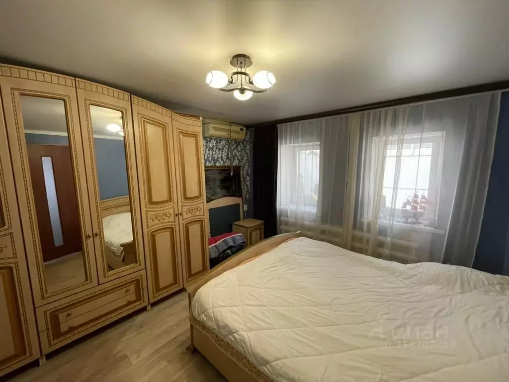 Дом в Краснодарский край, Гулькевичи ул. Симонова, 1 (65 м) - Фото 1