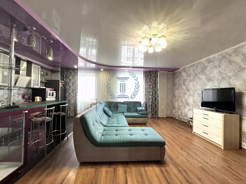 2-к кв. Хакасия, Абакан ул. Кирова, 122 (67.9 м) - Фото 0