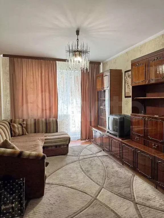 1-к. квартира, 32 м, 4/9 эт. - Фото 0