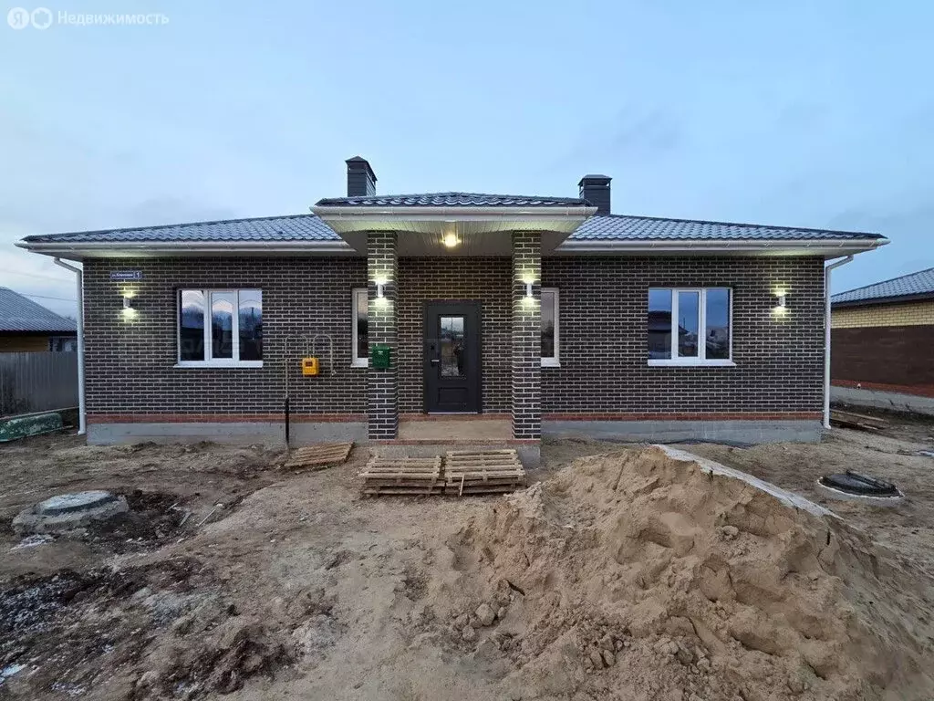 Дом в село Конь, Кленовая улица, 1 (117.7 м) - Фото 1