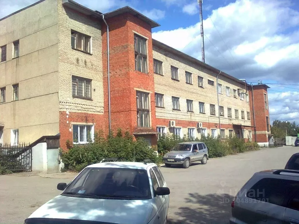 Помещение свободного назначения в Свердловская область, Реж ул. ... - Фото 1