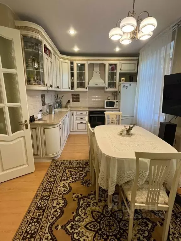 2-к кв. Иркутская область, Иркутск Советская ул., 115Б (60.0 м) - Фото 1