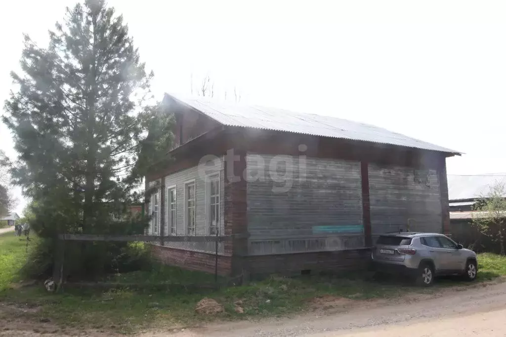 Дом в Вологодская область, Шекснинский муниципальный округ, деревня ... - Фото 2