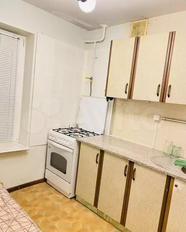 1-к. квартира, 38 м, 1/9 эт. - Фото 1