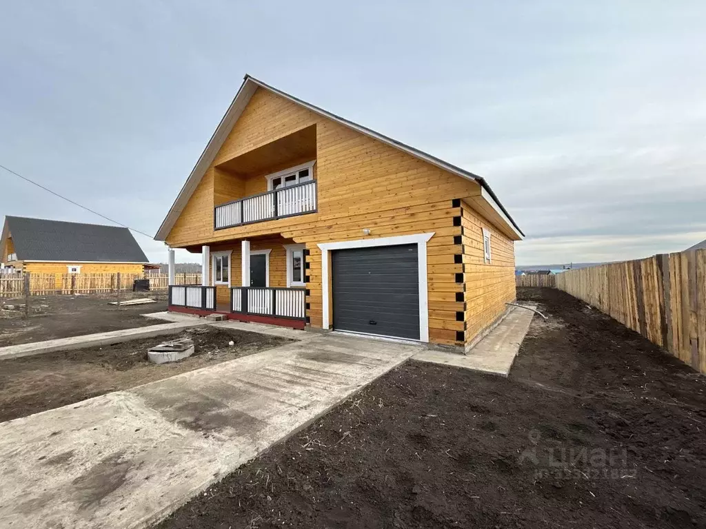 Дом в Иркутская область, Иркутский муниципальный округ, с. Урик  (180 ... - Фото 1