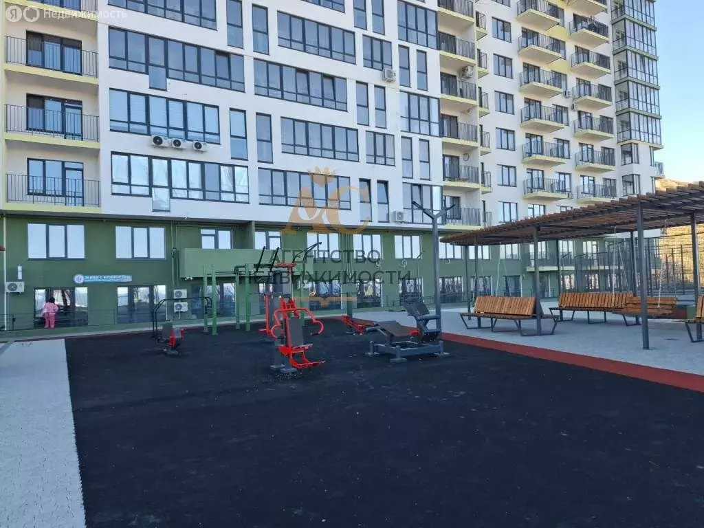 1-комнатная квартира: Феодосия, улица Грина, 43 (55 м) - Фото 2