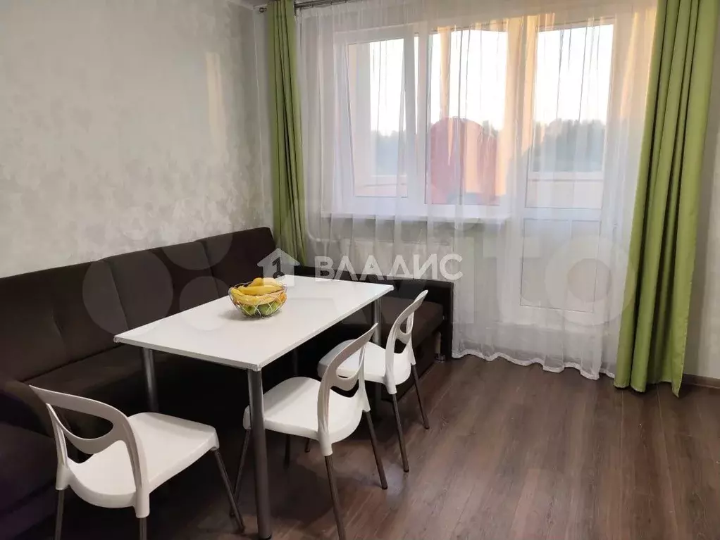 2-к. квартира, 60 м, 3/16 эт. - Фото 1