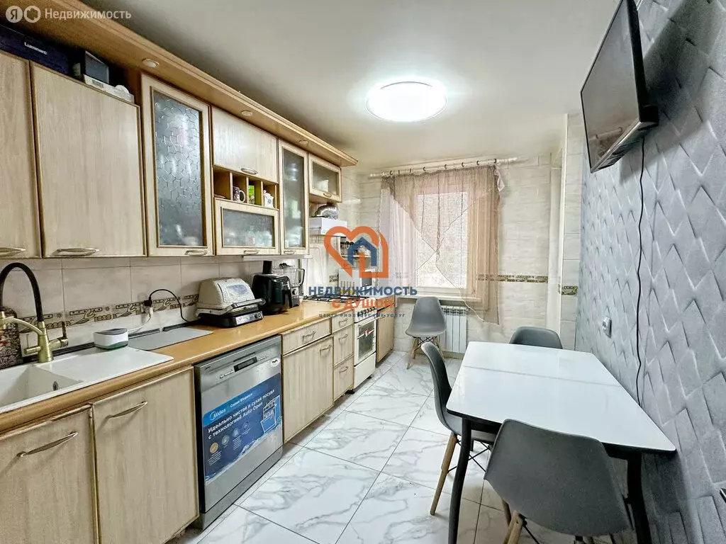 4-комнатная квартира: Севастополь, улица Александра Маринеско, 4Б (85 ... - Фото 1