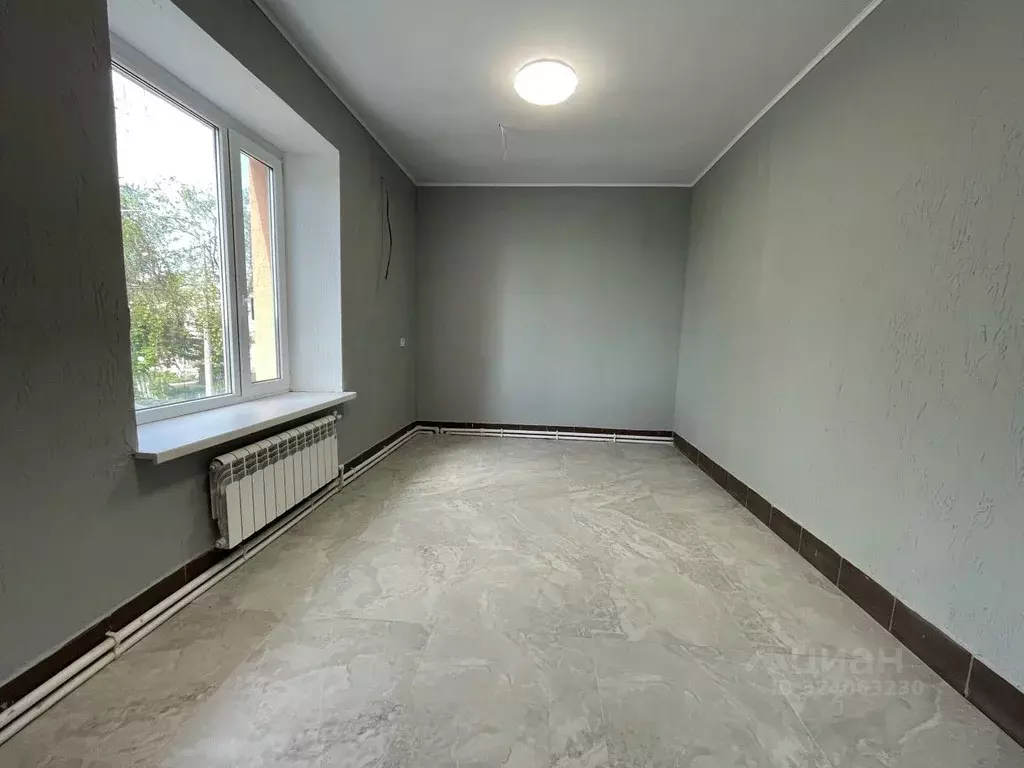 Комната Самарская область, Сызрань Базарная пл., 10 (17.0 м) - Фото 1