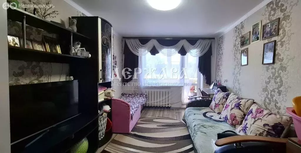 2-комнатная квартира: Старый Оскол, микрорайон Горняк, 1 (39.65 м) - Фото 1