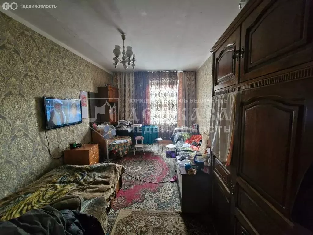 2-комнатная квартира: Междуреченск, улица Чехова, 3 (54.9 м) - Фото 1