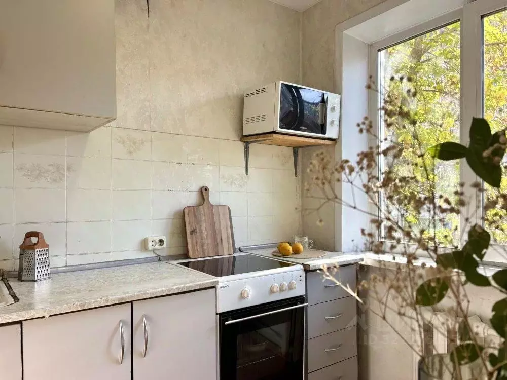 1-к кв. Иркутская область, Иркутск ул. Маршала Конева, 42 (33.0 м) - Фото 0