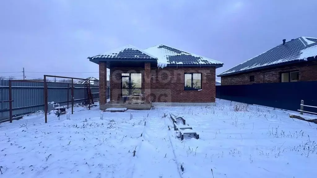 Дом в Оренбургская область, Оренбургский район, Ивановский сельсовет, ... - Фото 1