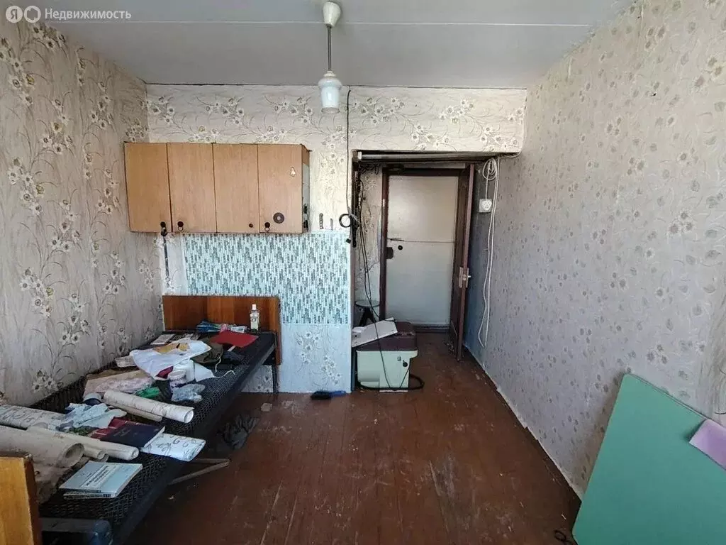 1-комнатная квартира: Нижние Серги, улица Розы Люксембург, 90 (14.4 м) - Фото 2