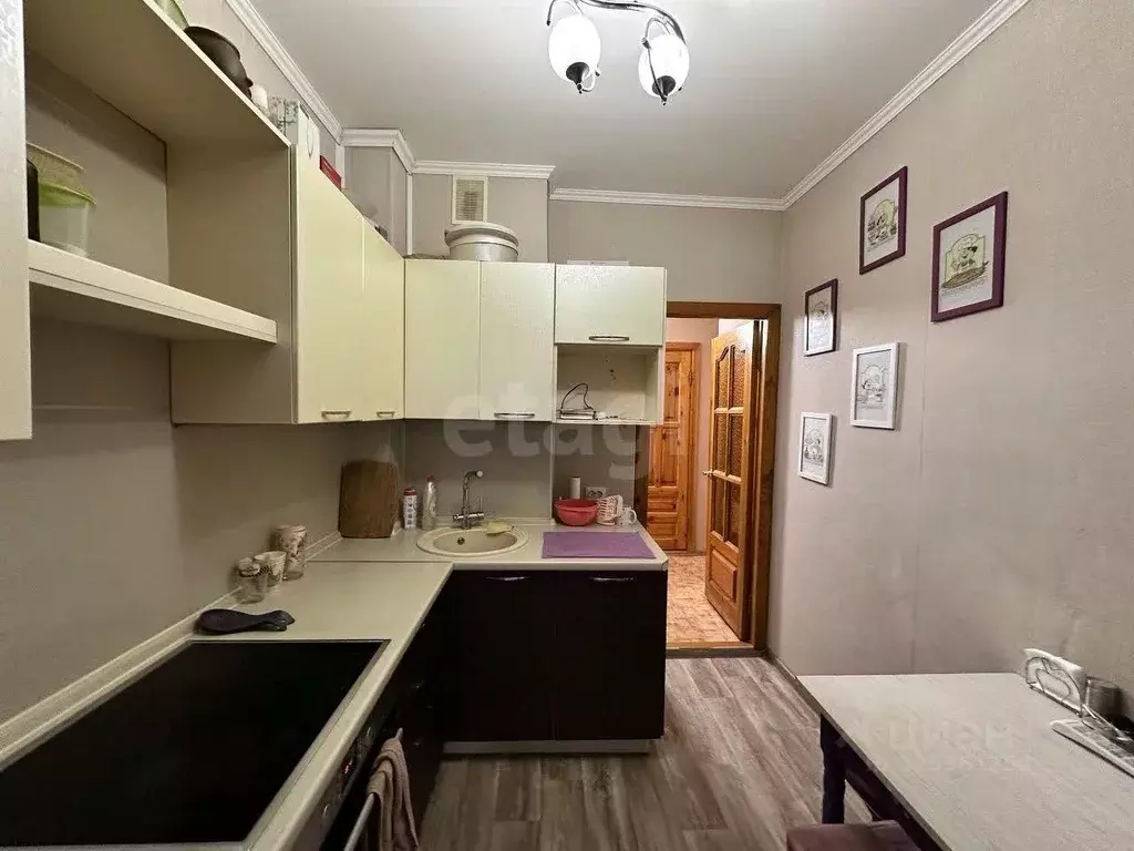 3-к кв. Тюменская область, Тюмень ул. Николая Чаплина, 125 (60.6 м) - Фото 2