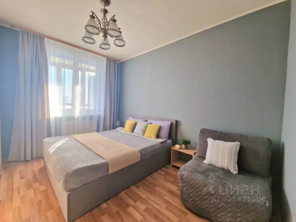 1-к кв. Свердловская область, Екатеринбург ул. Стачек, 4 (40.0 м) - Фото 1