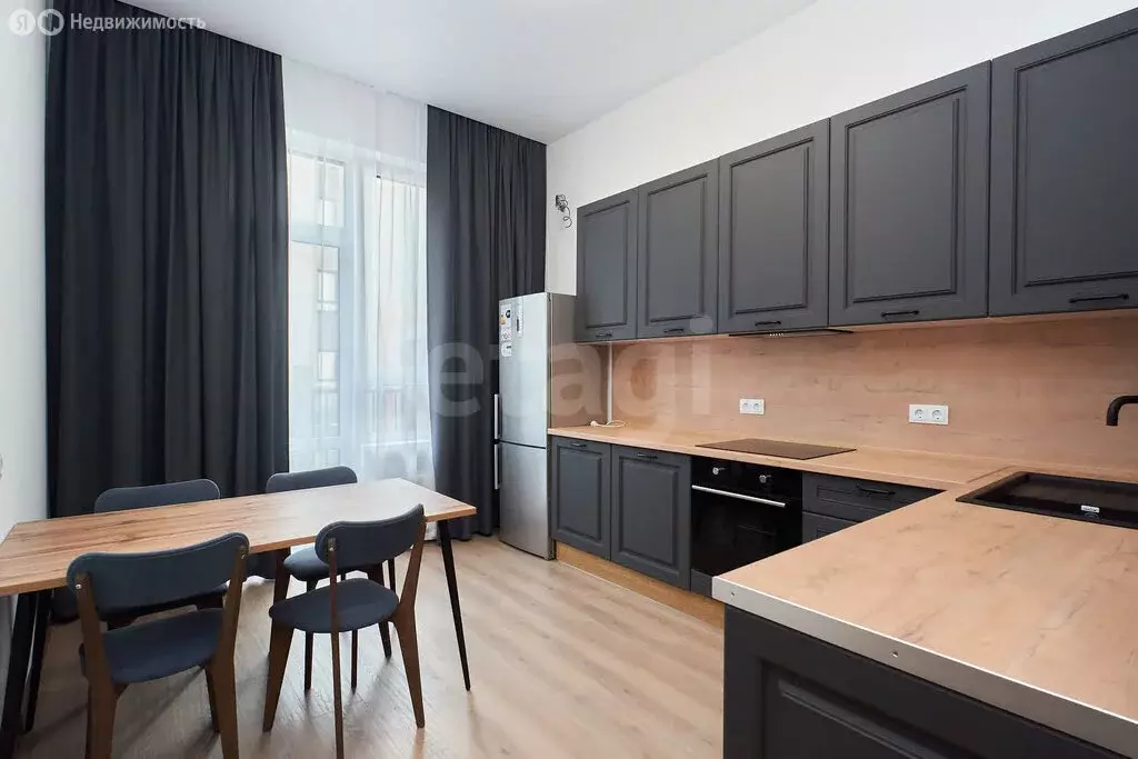 1-комнатная квартира: Тюмень, улица Сергея Свиридова, 9 (36.7 м) - Фото 2