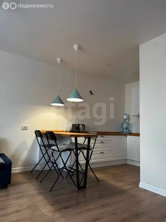 1-комнатная квартира: Тюмень, улица Парада Победы, 13 (45 м) - Фото 2