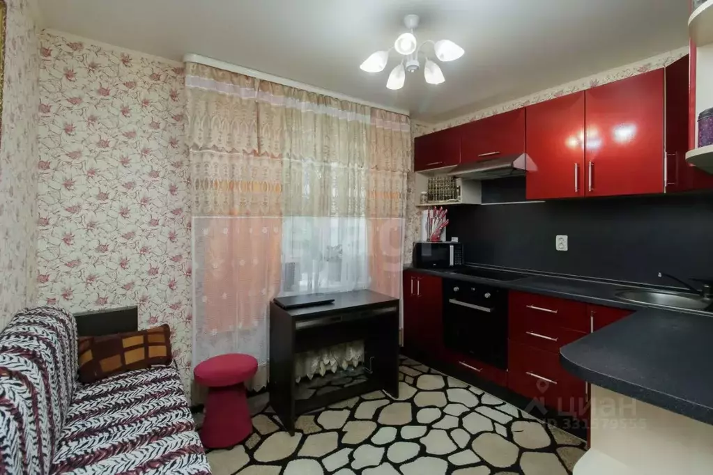 1-к кв. Тюменская область, Тюмень Олимпийская ул., 30 (33.9 м) - Фото 1