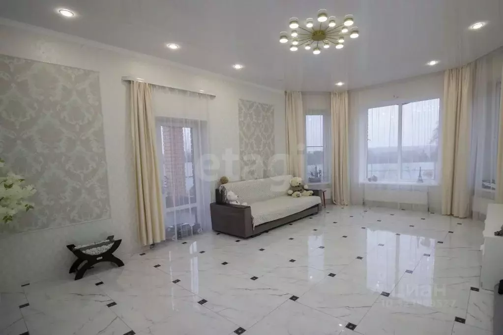 Дом в Калужская область, Калуга ул. Кубяка, 41 (200 м) - Фото 1