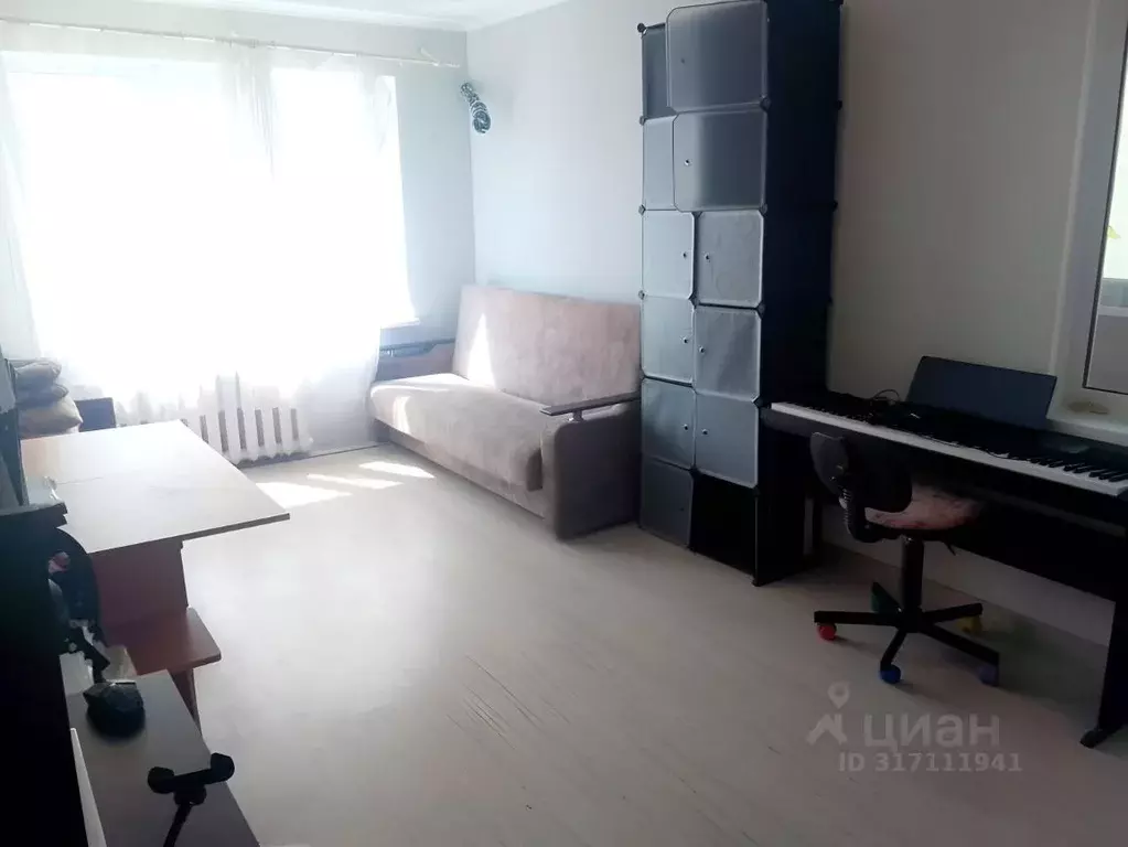 2-к кв. Крым, Алушта ул. 60 лет СССР, 7 (47.5 м) - Фото 0