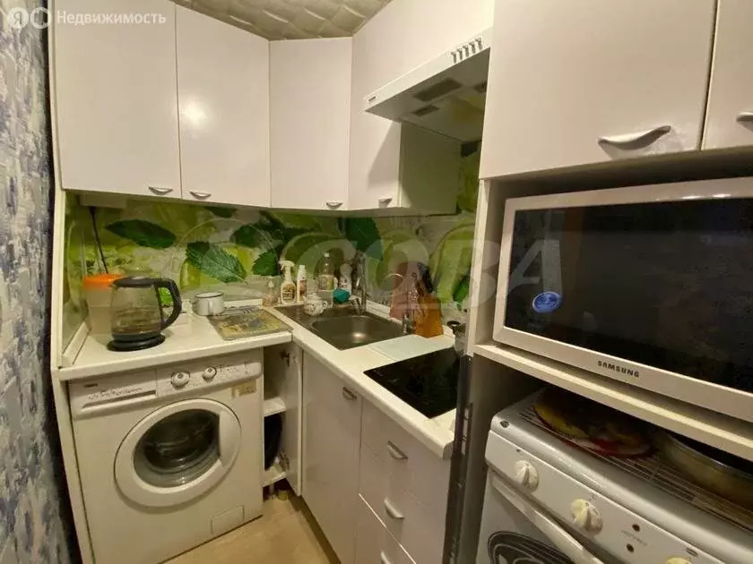 3-комнатная квартира: Тюмень, улица Бабарынка, 16А (40.2 м) - Фото 2