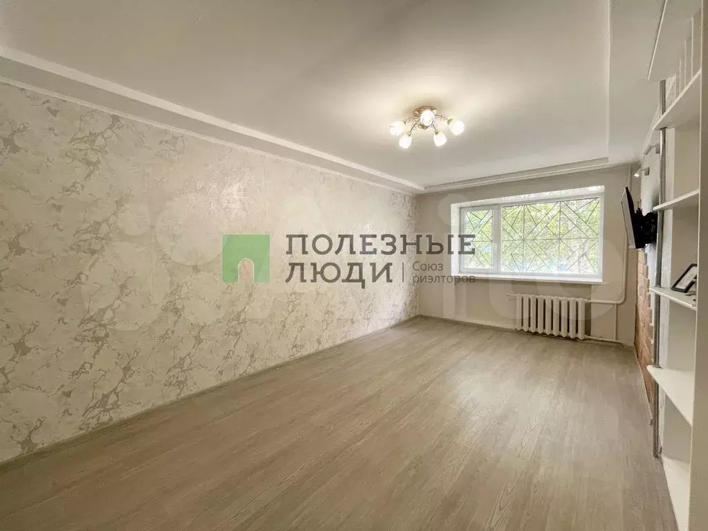 1-к. квартира, 30,4 м, 1/5 эт. - Фото 0