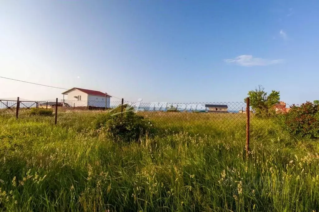 Участок в Крым, Ленинский район, Войковское с/пос, с. Курортное ул. ... - Фото 2