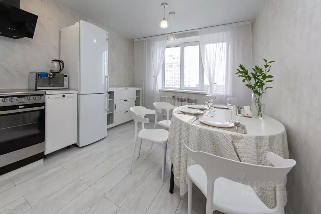 3-к кв. Томская область, Томск Черемошники мкр, ул. Кедровая, 34 (84.0 ... - Фото 2