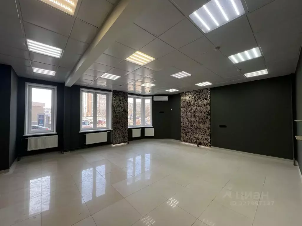 Торговая площадь в Калужская область, Обнинск Белкинская ул., 2 (78 м) - Фото 1