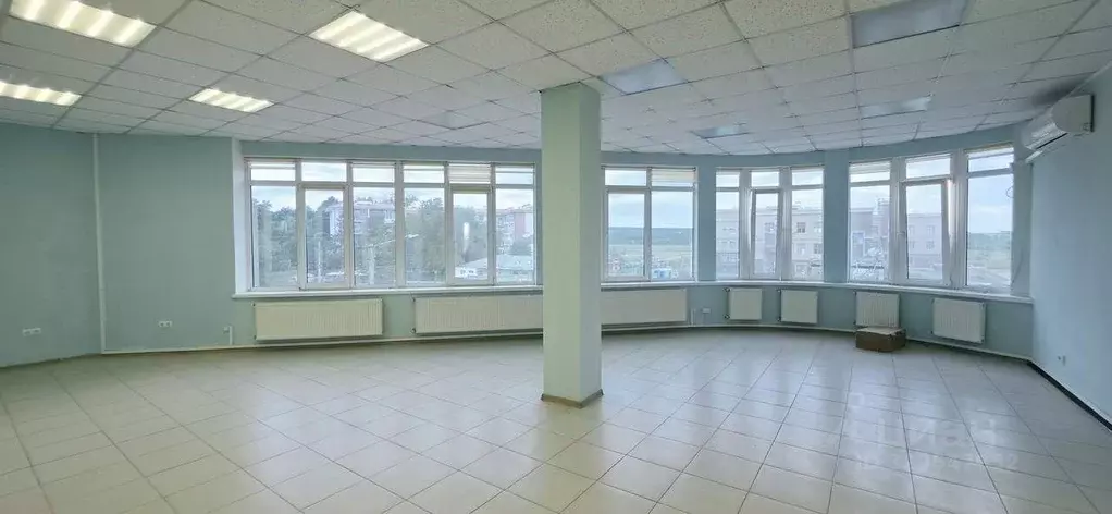 Офис в Крым, Симферополь ул. Аэрофлотская, 12 (280 м) - Фото 1