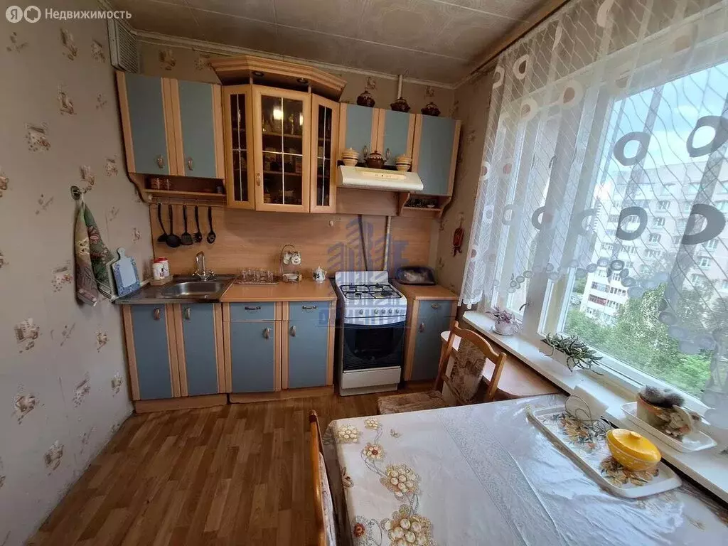 3-комнатная квартира: Чебоксары, бульвар Юности, 13 (79.8 м) - Фото 1