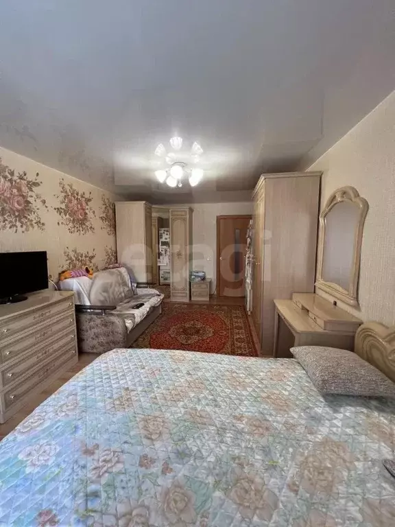 2-к кв. Свердловская область, Екатеринбург ул. Бисертская, 29 (71.1 м) - Фото 1